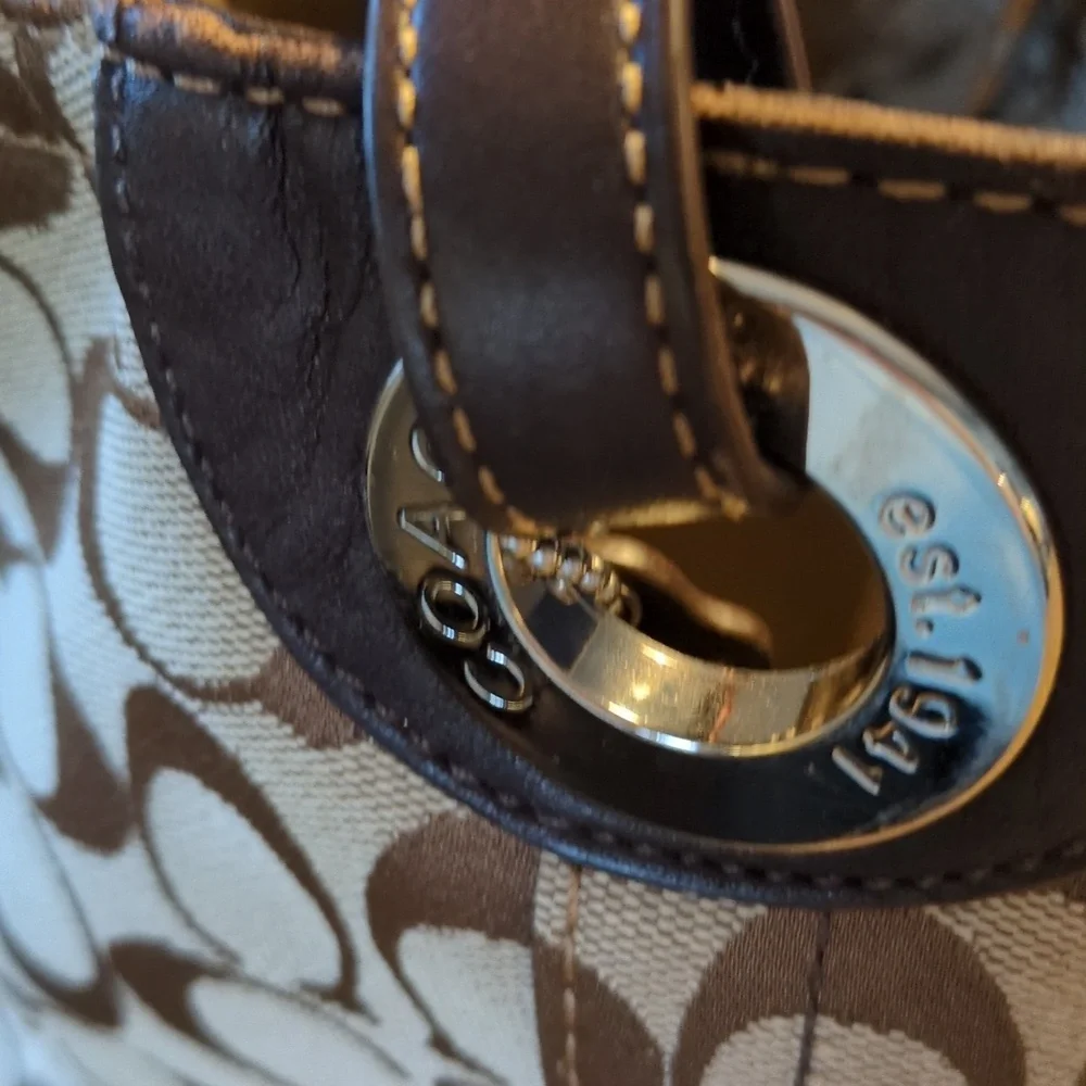 Coach Tan and Brown Signature Shoulder Bag - Picture 8 of 15